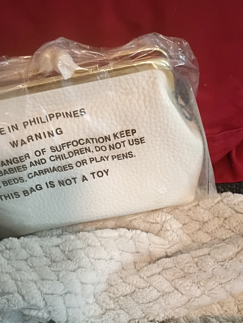 Dooney & Bourke White and Tan Leather Frame Clutchff To - Picture 2 of 5